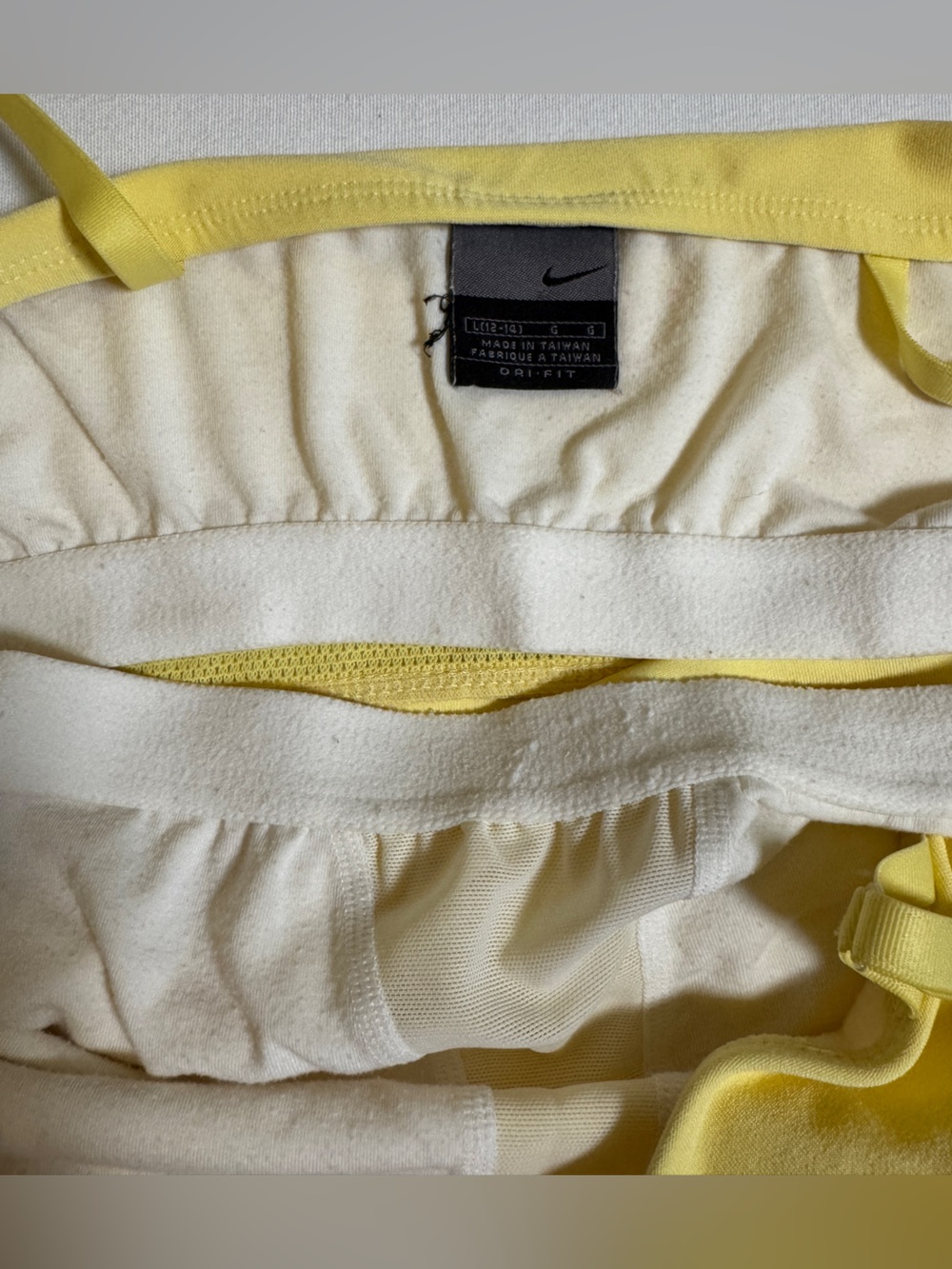 Nike Women’s Y2K Dri-FIT Shelf Bra Athletic Cami Tank Top Butter Yellow Large - Picture 5 of 5